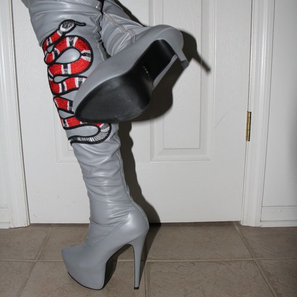 Stretchy Comfortable Over The Knee Boots with 6.5 inch heels - Picture 1 of 7